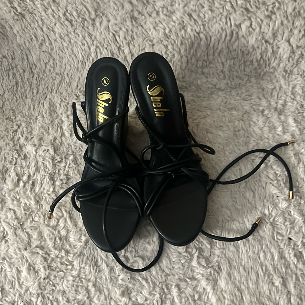 SHEIN Black Sandals Minimalist Design